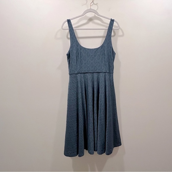 ANTHROPOLOGIE HUTCH Olivia Eyelet Dress Blue - Picture 4 of 10